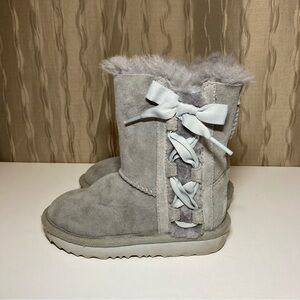UGG Kids Pala Toddler Girl's 9 Gray Suede Sheepskin Wool Pull On Ribbon 1017737K